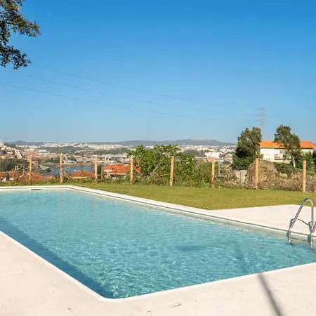 Hostwise - Modern Flat W/ Balcony, Garage & Pool Διαμέρισμα *