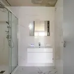 Hostwise - Modern Flat W/ Balcony, Garage & Pool *